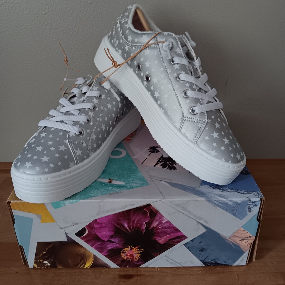 Roxy Sheilahh 2.0 Sneakers Kids Size 5 Silver New Star Print Platform Shoes